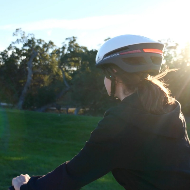 Smart Adult Helmet Smart Adult Helmet